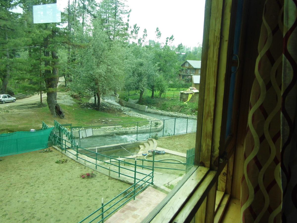 Hotel Gulmarg House Экстерьер фото